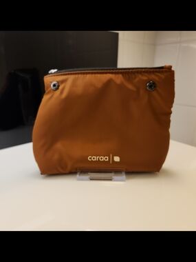 Caraa Compact Pouch in Warm Rust Brown